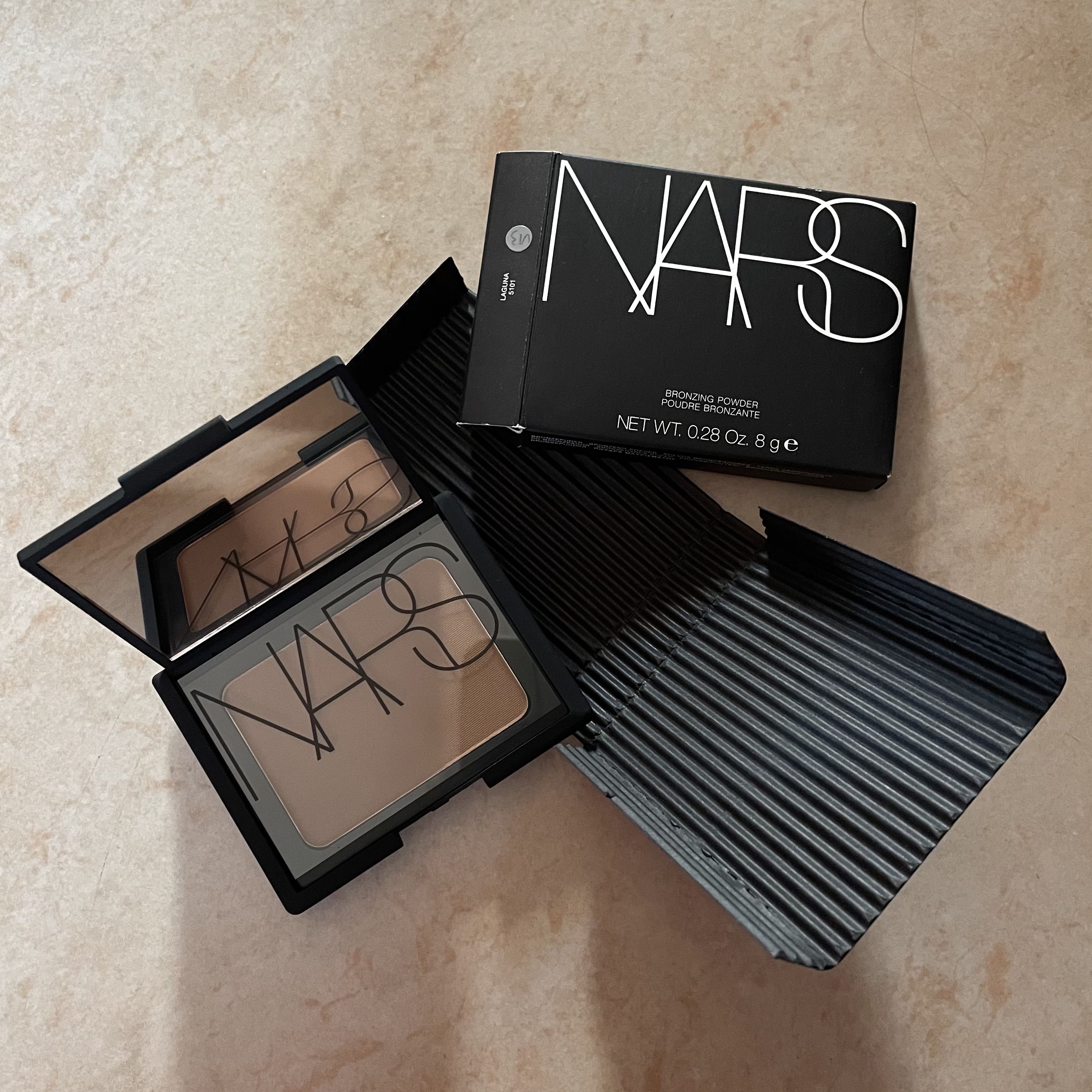 NARS bronzer powder 修容/陰影粉#laguna 8g full size, 美容＆化妝品, 皮膚護理, 化妝品- Carousell