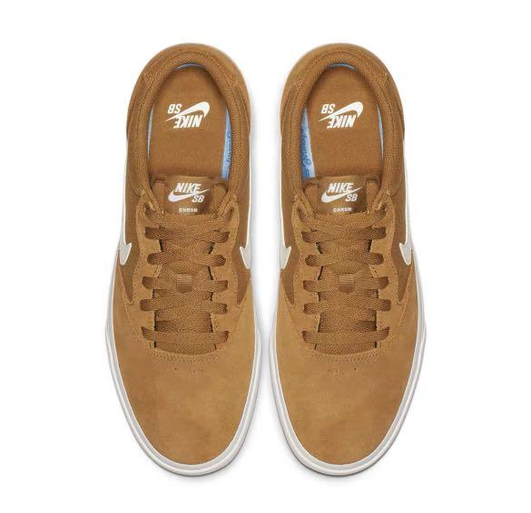 Nike （分類：波鞋）位於 Hong Kong。 由 panz123321 提交（商品編號 1069437291，圖片 4）。簡介： 三款色.踩板一流👍🏻👍🏻齊碼.銷量火熱🔥 歡迎查詢🌟🌟（疫情關係面交加20$希望體諒🙏🏻） Three colour .all size in stocks Good for stake Feel free to dm HKD20 for delivery by hand coz COVID-19 。