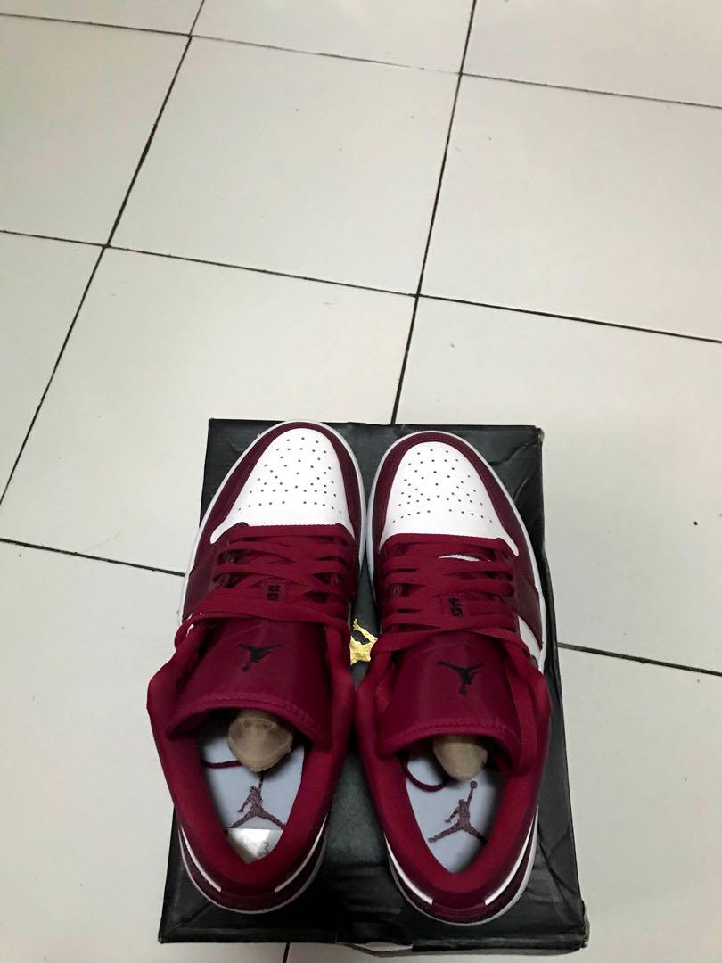 Nike air jordan 1 low noble red, Fesyen Pria, Sepatu , Sneakers di
