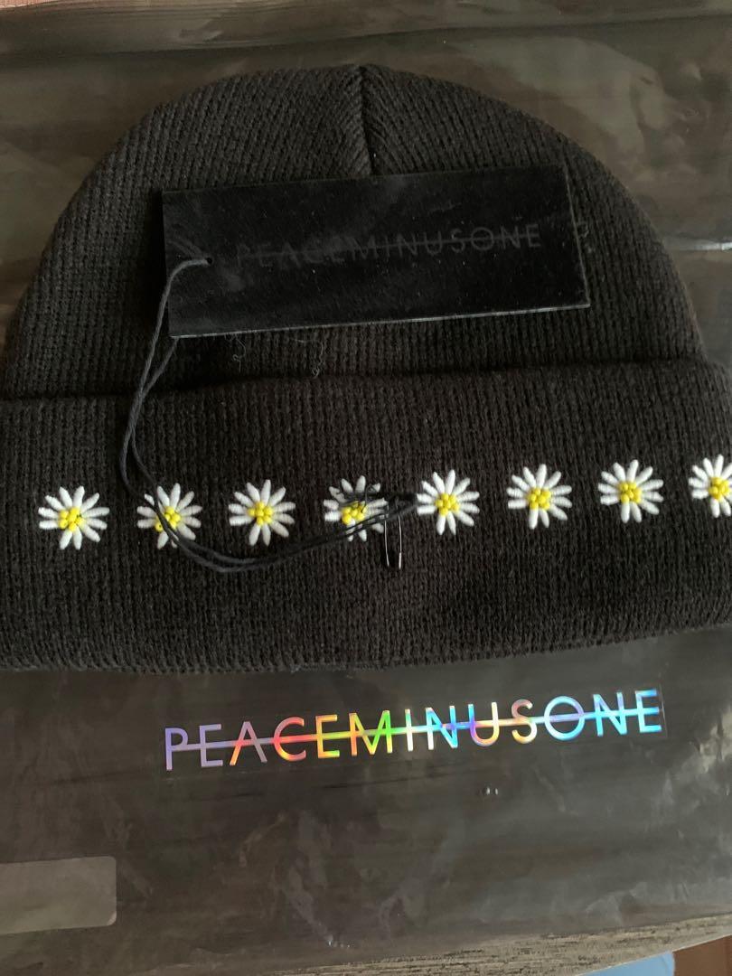 Peaceminusone PMO KNIT CAP #3 BLACK, 名牌, 飾物及配件- Carousell