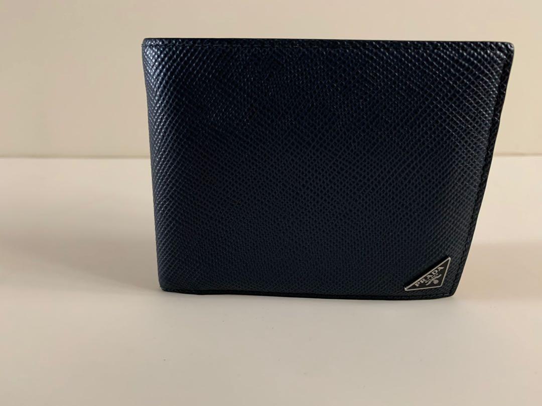 Prada Wallet (Category: Wallets & Card Holders) located in Singapore. Submitted by xliminx (Listing ID 1069375445, Image 1). Description: Prada wallet. Condition 8/10.