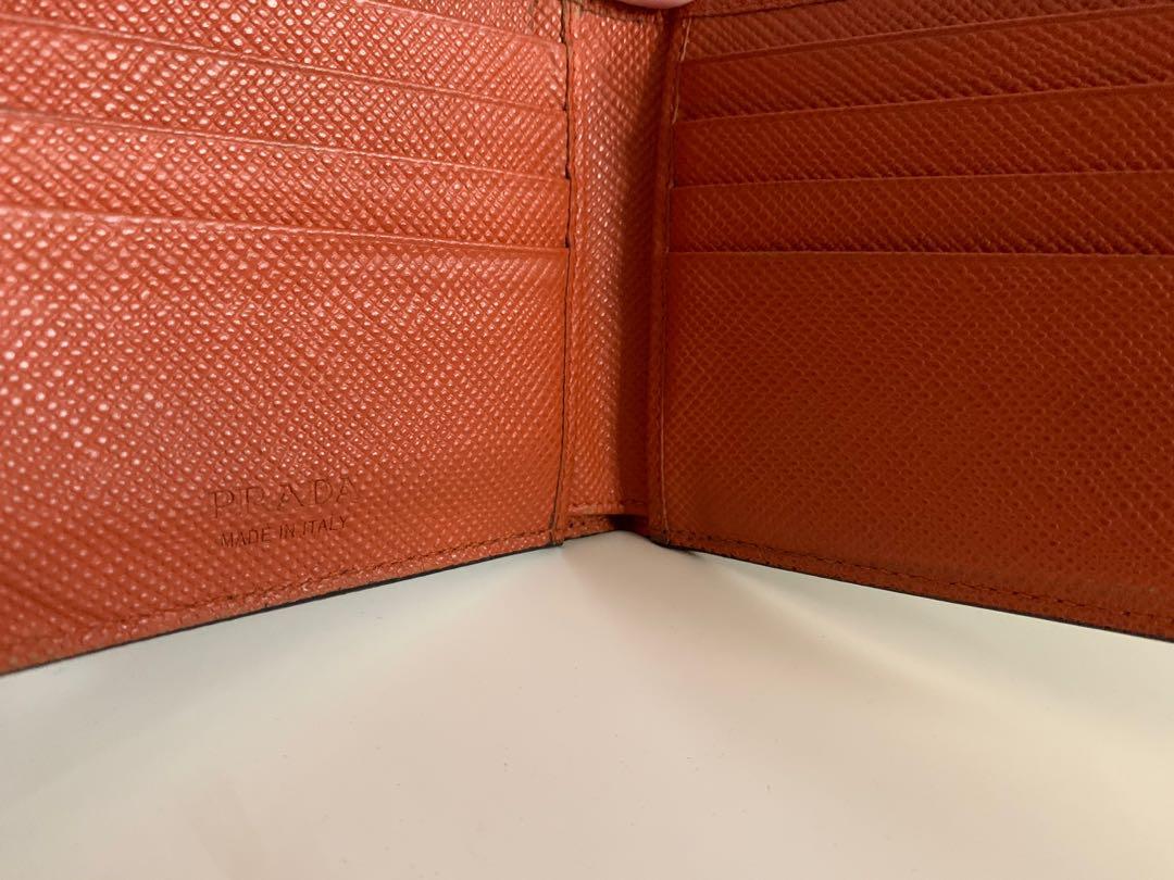Prada Wallet (Category: Wallets & Card Holders) located in Singapore. Submitted by xliminx (Listing ID 1069375445, Image 3). Description: Prada wallet. Condition 8/10.