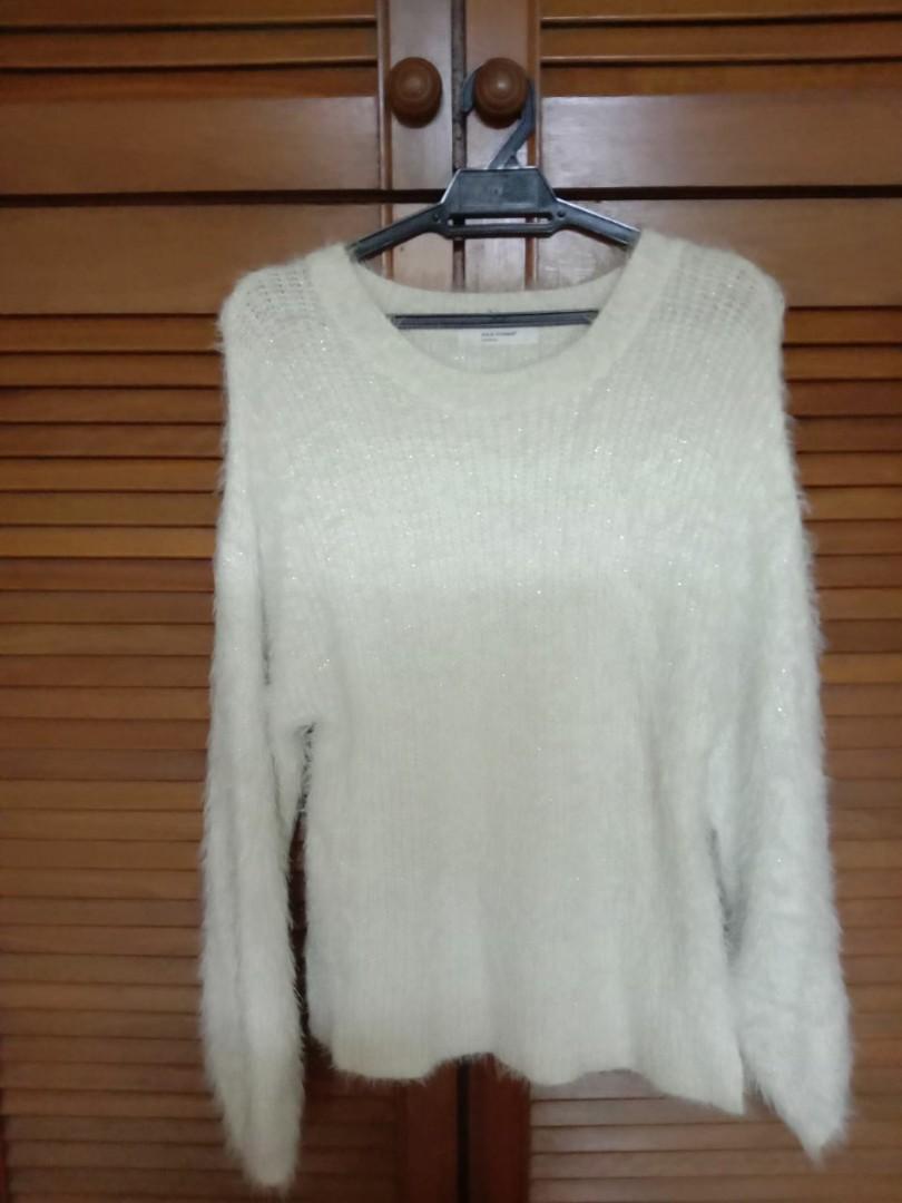 white glitter tops