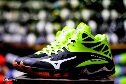 Sepatu mizuno top wave light
