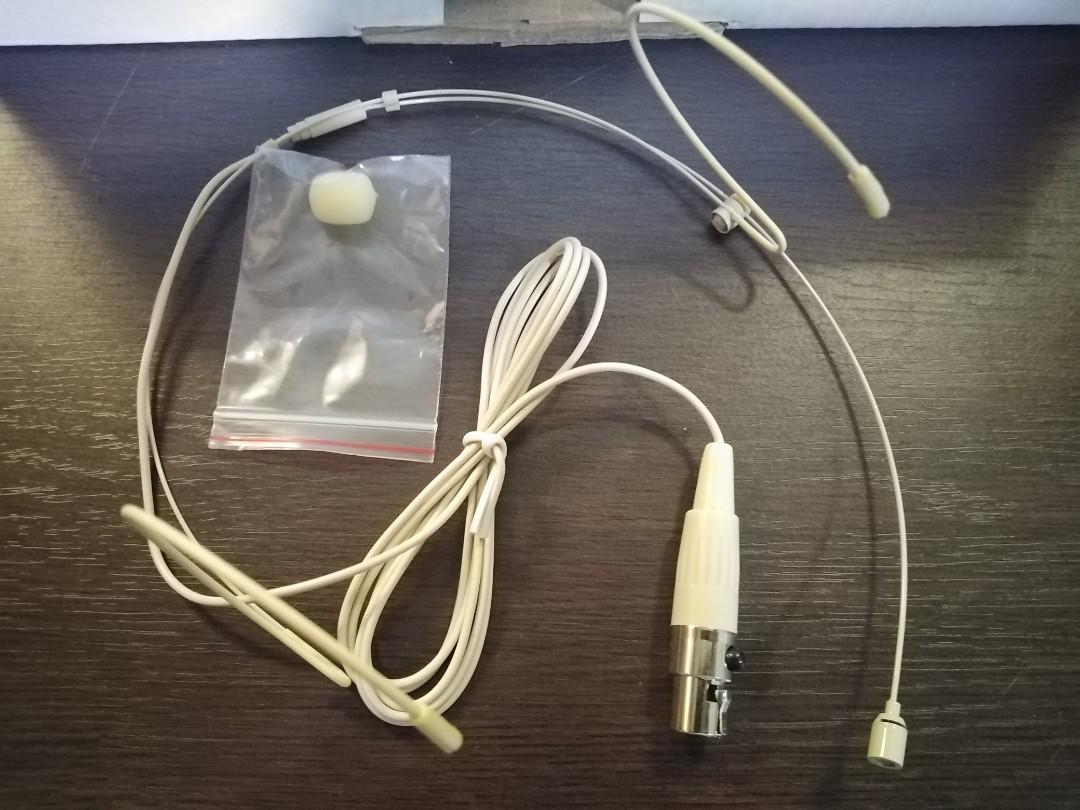 Skintone mini Xlr headworn lapel (Category: Microphones) located in Quezon City. Submitted by smithwarren46 (Listing ID 1069427634, Image 2). Description: Brandnew P1500 mic. Only Skintone mini Xlr headworn mic. 3pin hole jack headset mic. Pick up lagro Q.c or via delivery service rider po. More item for sale.. like or follow my page #BSAonlinestore https://www.facebook.com/BSA-online-store-104063428078639/.