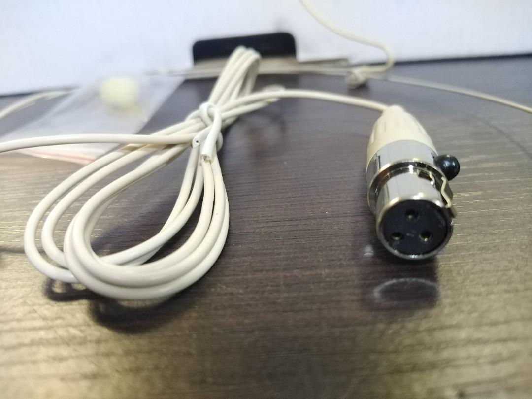 Skintone mini Xlr headworn lapel (Category: Microphones) located in Quezon City. Submitted by smithwarren46 (Listing ID 1069427634, Image 1). Description: Brandnew P1500 mic. Only Skintone mini Xlr headworn mic. 3pin hole jack headset mic. Pick up lagro Q.c or via delivery service rider po. More item for sale.. like or follow my page #BSAonlinestore https://www.facebook.com/BSA-online-store-104063428078639/.