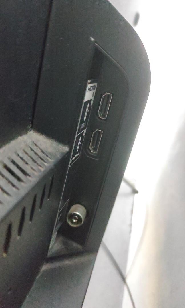 Sony Bravia 42" LCD TV built in Wifi, TV & Home Appliances, TV