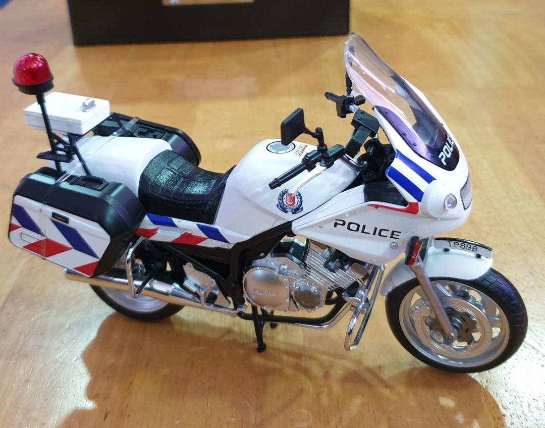 Traffic online police motorcycle