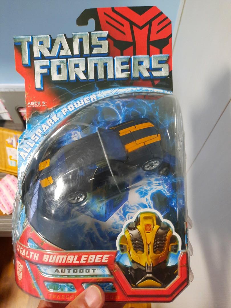 Transformers black bumble bee (Category: Vehicle & Diecast Models) located in Singapore. Submitted by jjtans (Listing ID 1069333813, Image 1). Description: selling my black bumble bee.