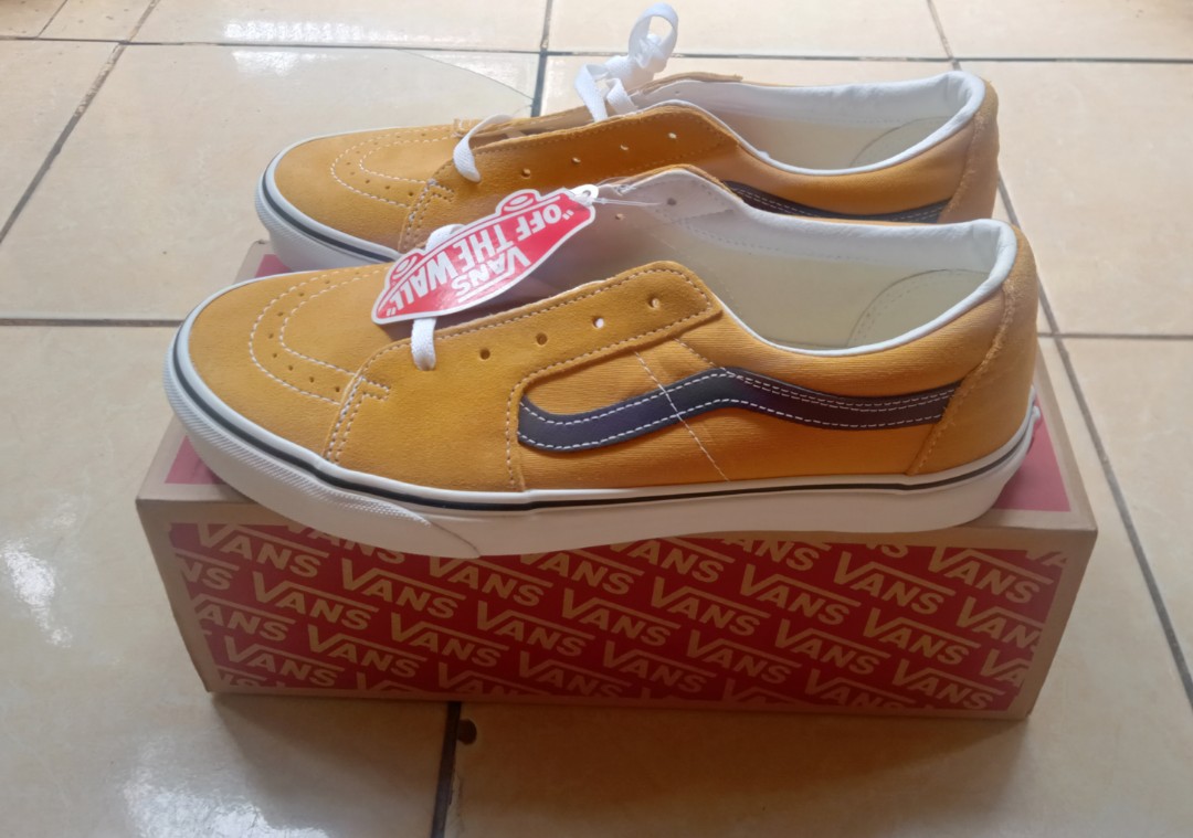 Vans Sk8-LOW Honey Gold, Fesyen Pria, Sepatu , Sneakers di Carousell