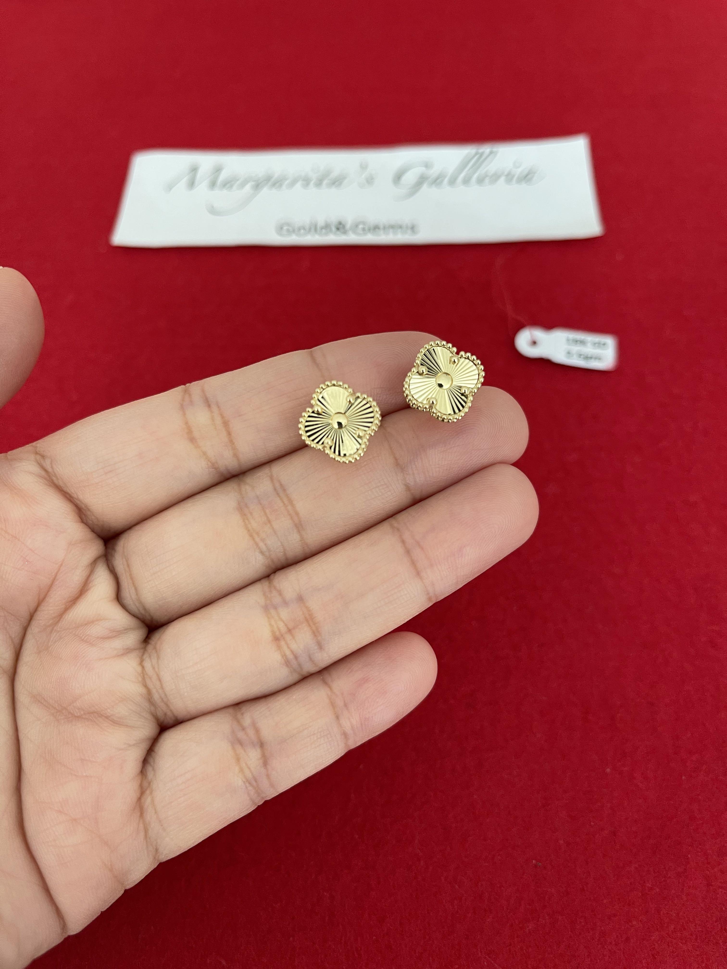 Gold clover earrings hotsell