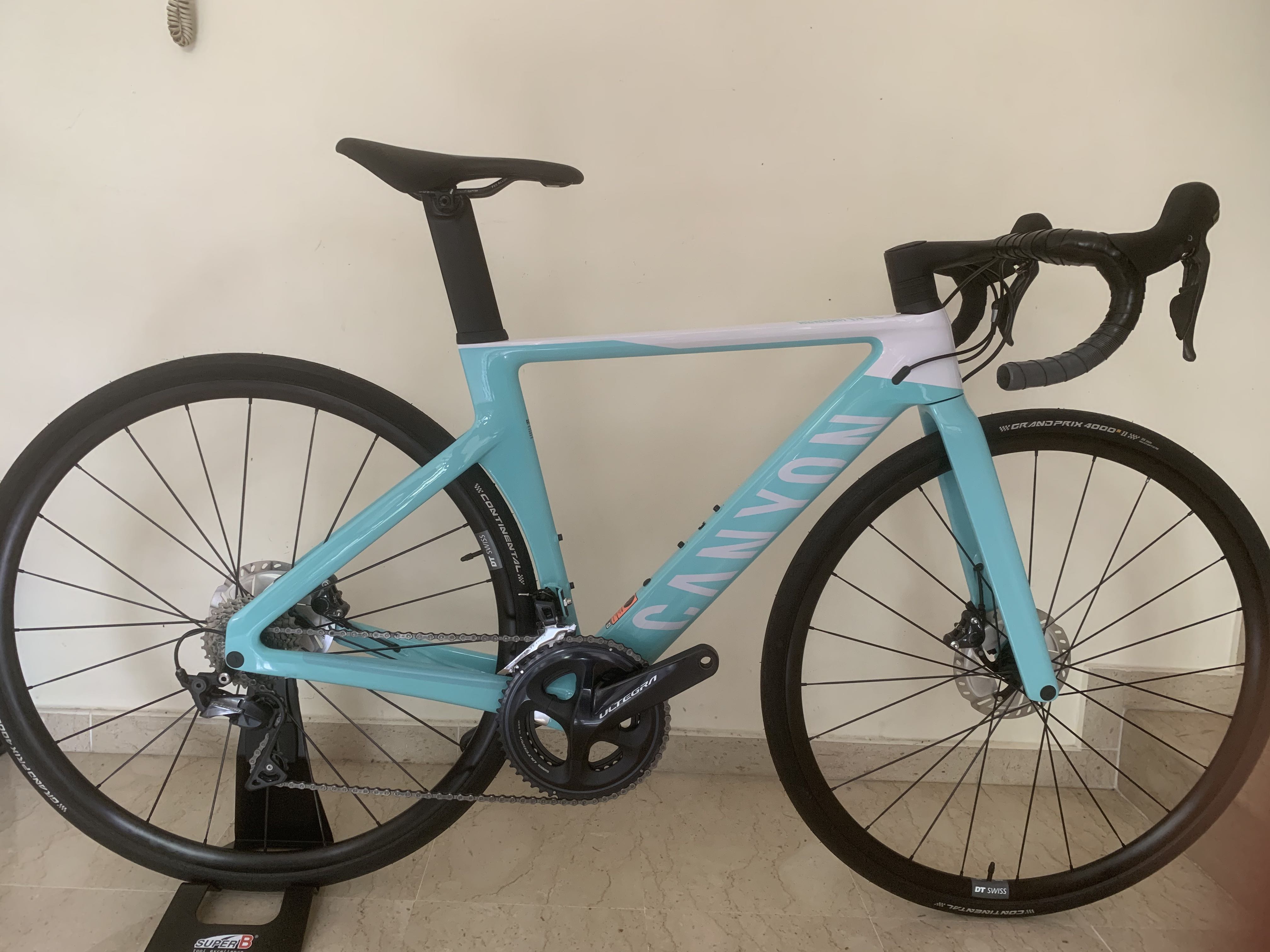 2021 canyon Aeroad cf sl8 - ultegra disc, Sports Equipment, Bicycles \u0026  Parts, Bicycles on Carousell