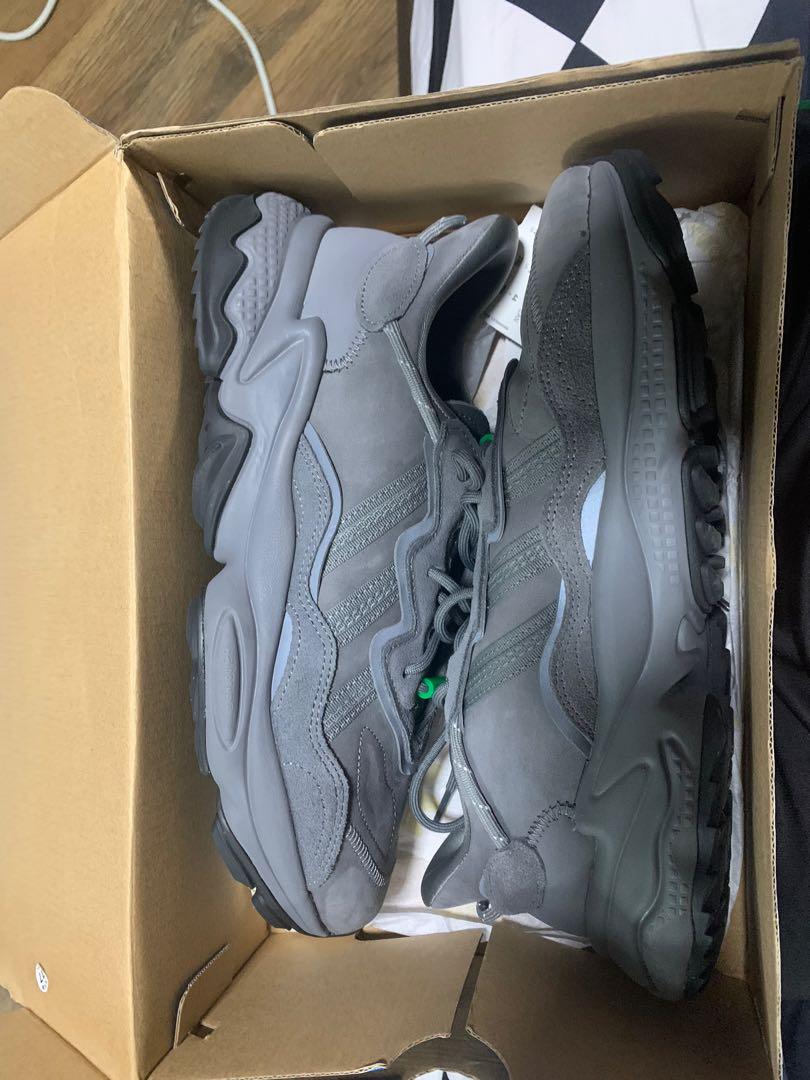 Adidas hotsell ozweego ee7001