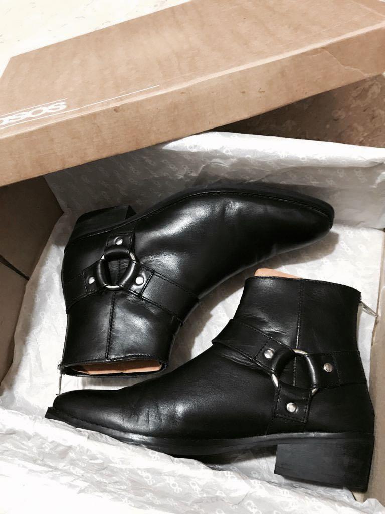 Western booties shop with buckle