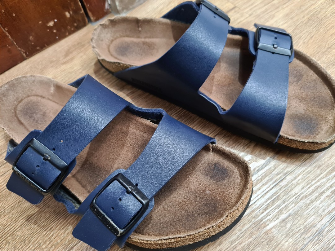 BIRKENSTOCK SANDALS (41,5) - Bekas, Fesyen Pria, Sepatu , Sandal di  Carousell
