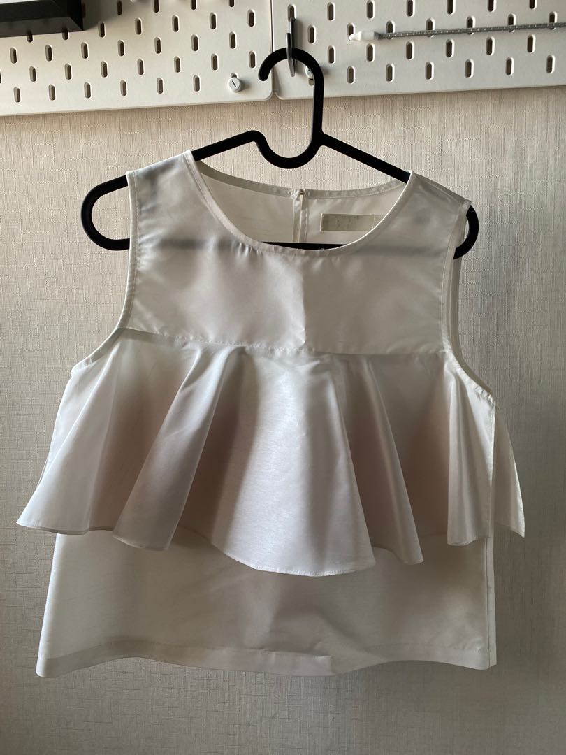 white ruffle top