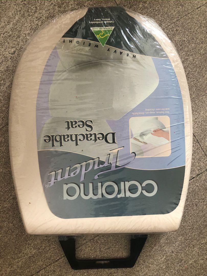 Caroma detachable toilet seat, Furniture & Home Living, Bathroom