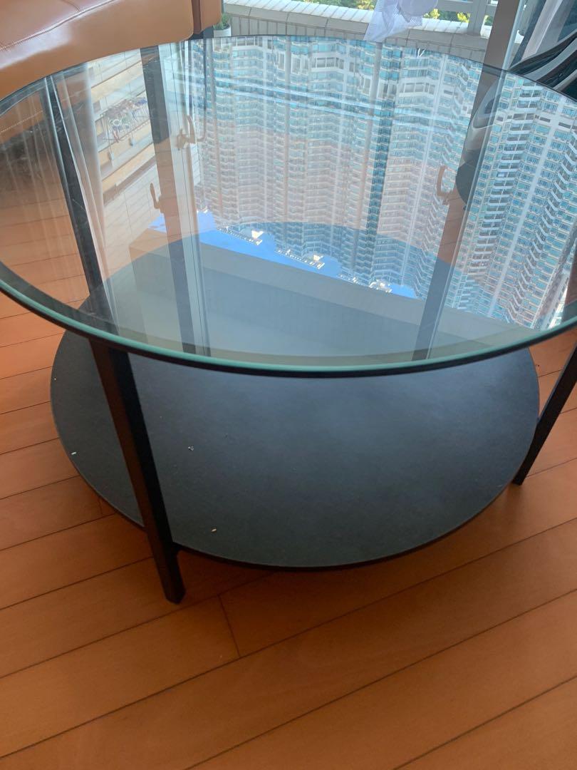 Coffee table （分類：桌子）位於 Hong Kong。 由 selluniversal 提交（商品編號 1069586055，圖片 2）。簡介： Diameter 75cm, good condition , self pick up at Tung Chung le bleu deux or sf cost @ buyer 。