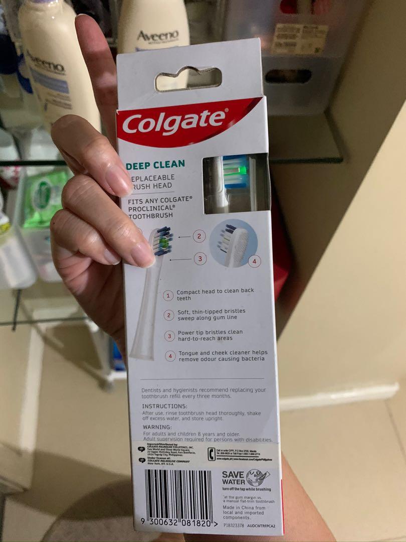 Colgate Tooth brush head (set of 2) (Category: Oral Care) located in Taguig. Submitted by sourcedbym (Listing ID 1069651652, Image 1). Description: Selling low. Bought the wrong item.