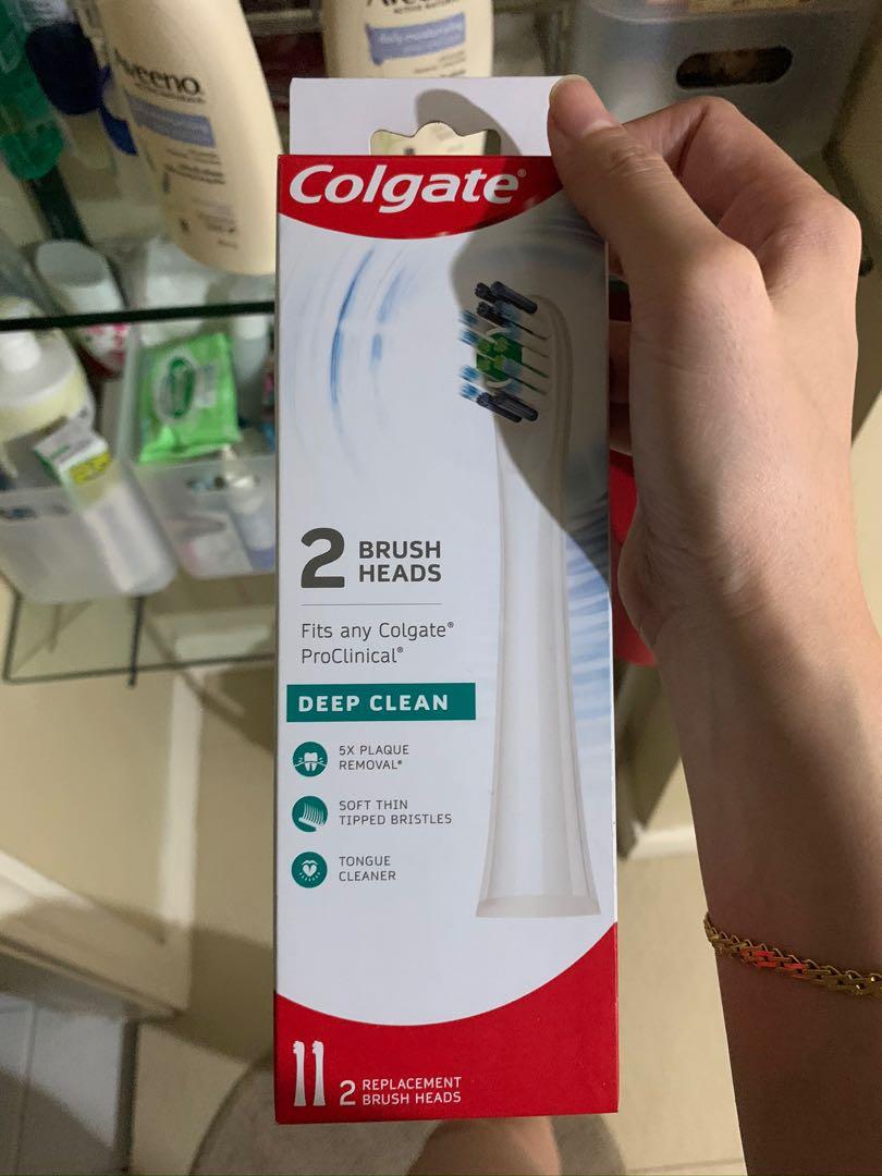 Colgate Tooth brush head (set of 2) (Category: Oral Care) located in Taguig. Submitted by sourcedbym (Listing ID 1069651652, Image 2). Description: Selling low. Bought the wrong item.