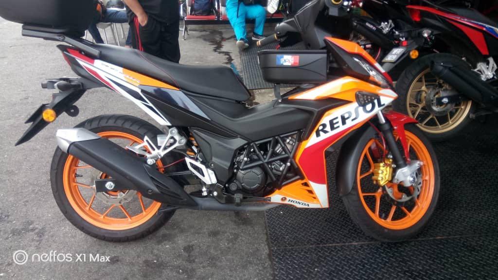 Honda rs 150 engine cover store