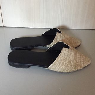 (Category: ) located in . Submitted by agnes.lacson (Listing ID 1069597789, Image 1). Description: .
