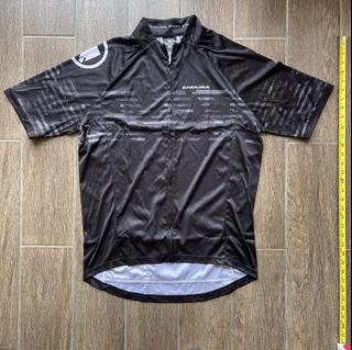 （分類：）位於 。 由 chinccccc 提交（商品編號 1069596407，圖片 1）。簡介： 。