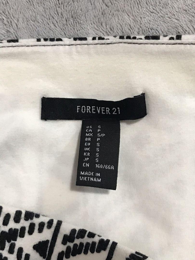 Forever21 Aztec Bandage Skirt b&w (Category: Skirts) located in Manila. Submitted by alyxk (Listing ID 1069585910, Image 2). Description: - very flattering - tight fitting (kinda compresses your stomach) - cotton material that feels nice on skin (not too thick/not too thin) .