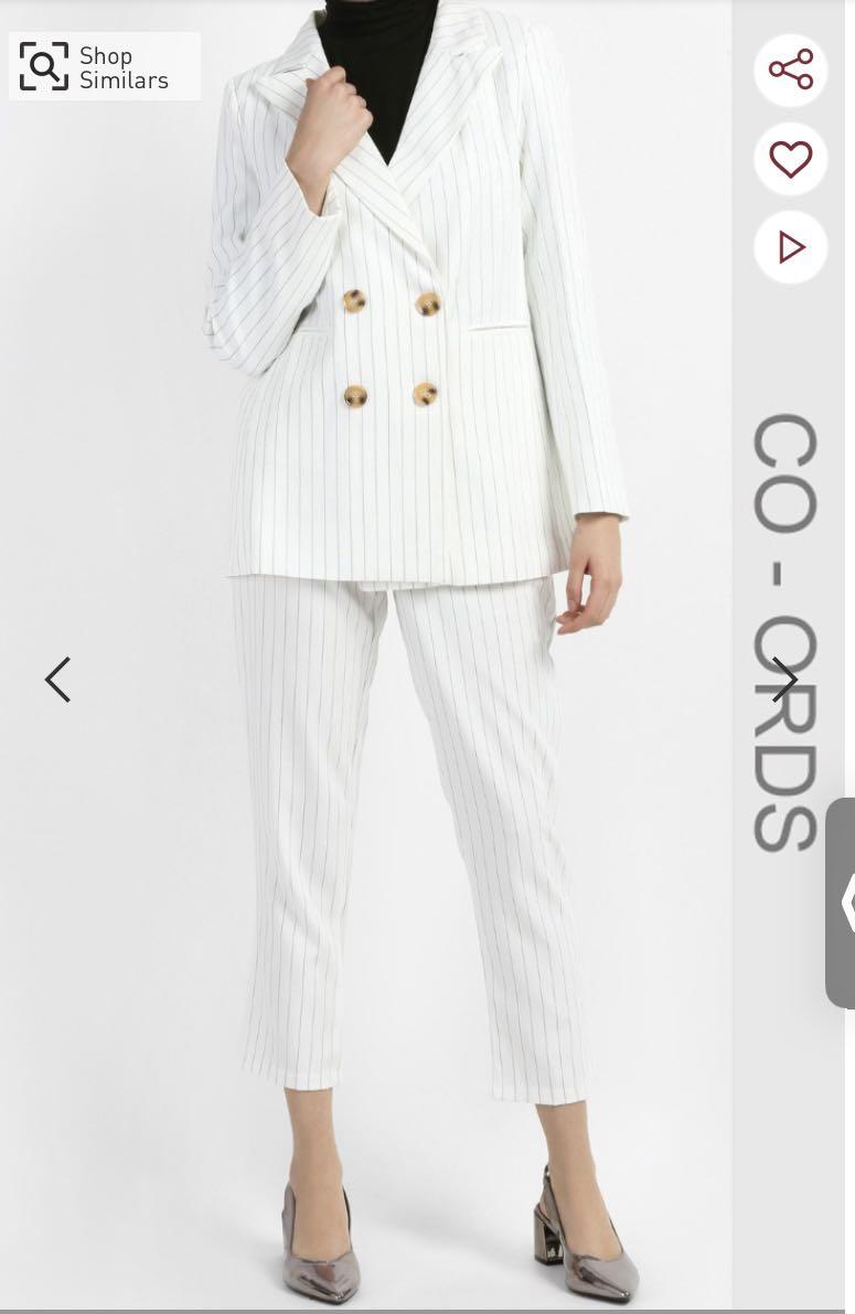 FV Double Breasted Blazer (Category: Coats, Jackets and Outerwear) located in Bukit Baharu. Submitted by galacteaa (Listing ID 1069656136, Image 1). Description: FV Erica double breasted blazer in white Only blazer, no pants.