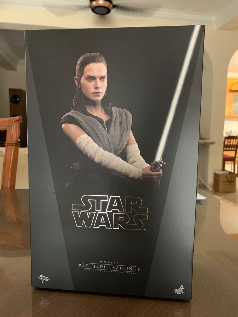 Hot toys deals rey jedi training