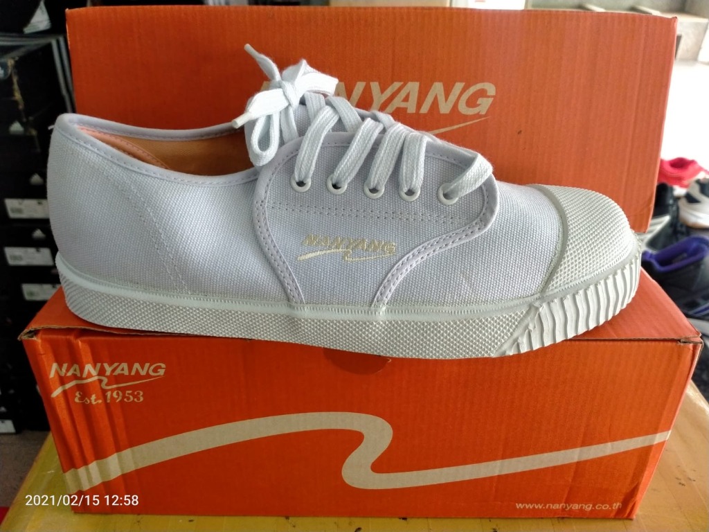 Nanyang school shoes shop