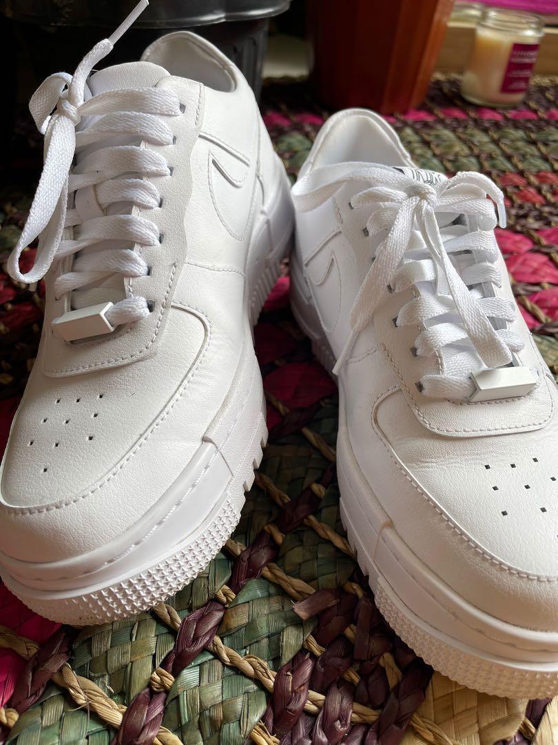 Nike Air Force 1 Pixel Triple White, Women's Fashion, Footwear, Sneakers on  Carousell