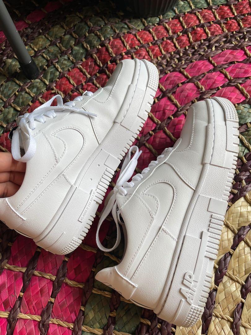 Nike Air Force 1 Pixel Triple White, Women's Fashion, Footwear, Sneakers on  Carousell