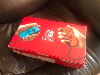 （分類：）位於 。 由 hk.thrifter 提交（商品編號 1069613875，圖片 1）。簡介： 。