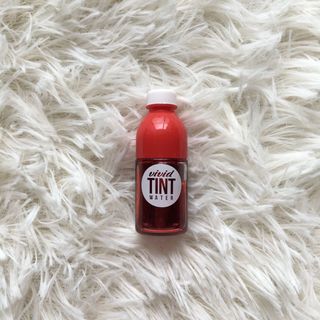 (Category: ) located in . Submitted by fizascloset (Listing ID 1069576593, Image 1). Description: .