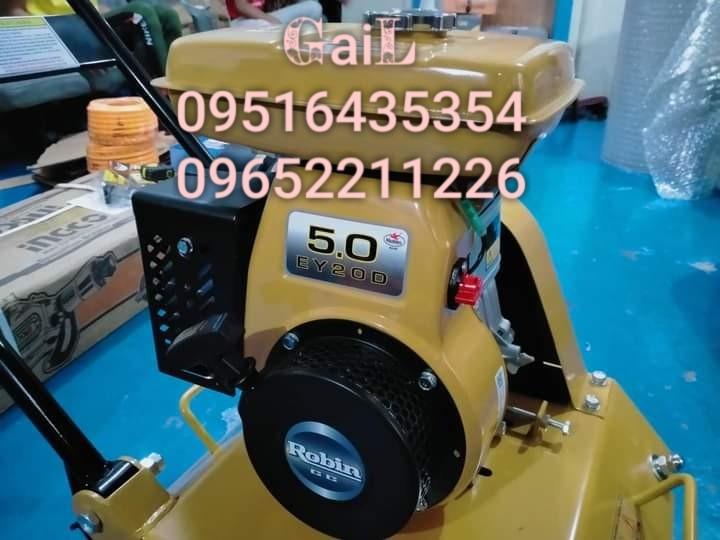ROBIN 5HP EY20 Gasoline Engine Plate Compactor Set powered by SHINMAX (Category: Construction Tools & Equipment) located in Caloocan City. Submitted by abieghail (Listing ID 1069640089, Image 2). Description: ROBIN EY20 Gasoline Engine Plate Compactor Set powered by SHINMAX SPECIFICATIONS Powered by SHINMAX Japan Model Number: T60-EY20 Engine Type: ROBIN EY20D Power (HP): 5HP Weight: 70 kgs Frequency VPM: 5600 vpm Centrifugal Force KN: 12 KN Comp