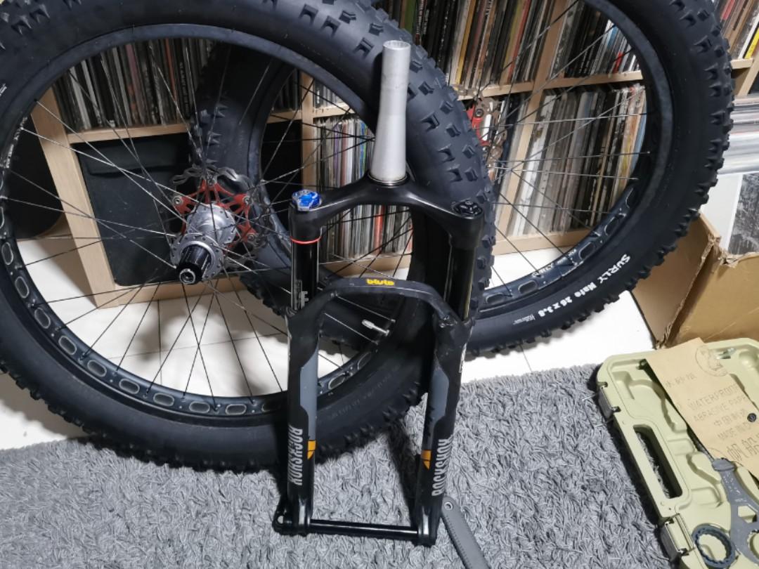 Rockshox 2025 bluto 27.5