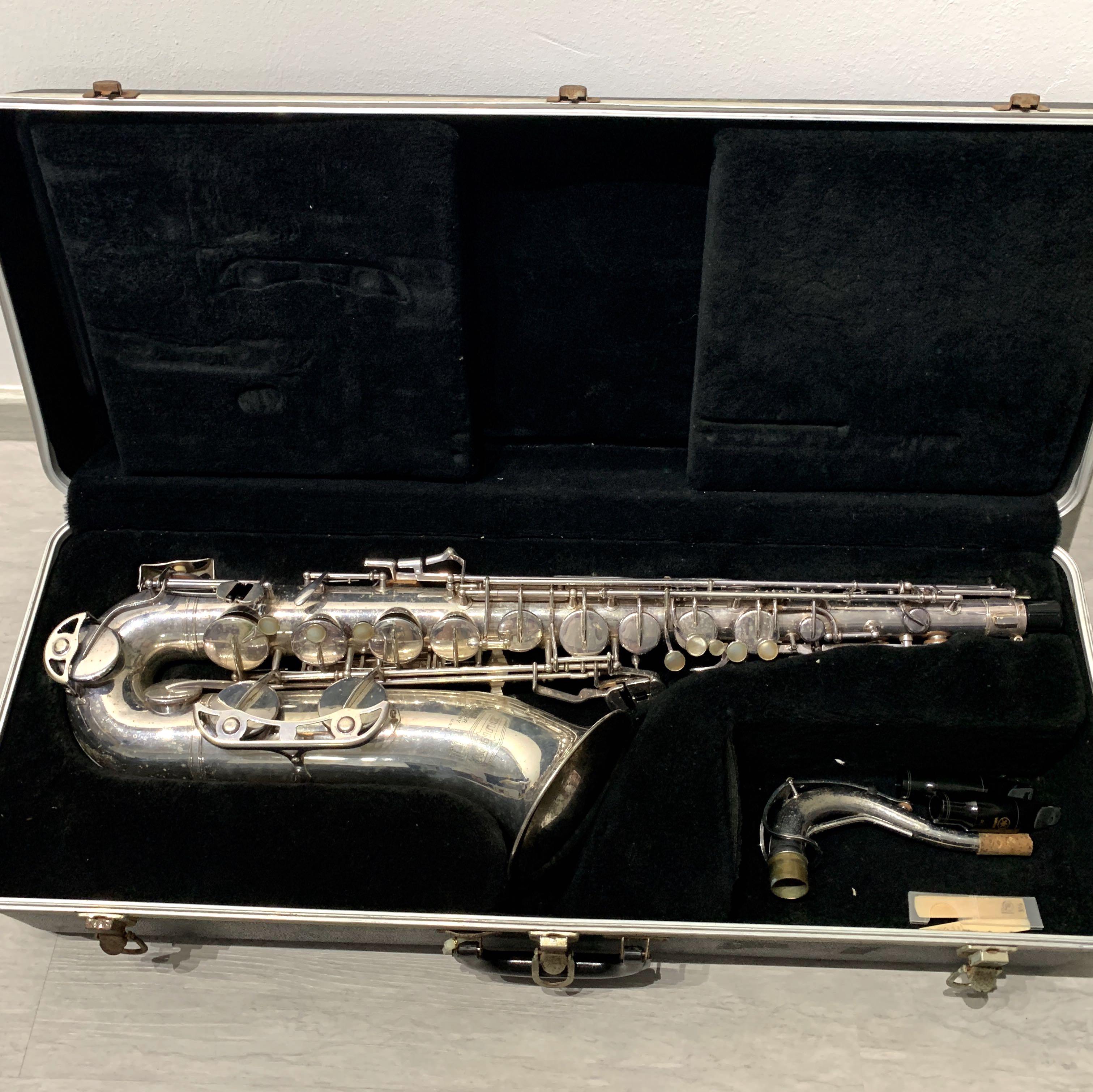 Selmer bundy store ii tenor saxophone