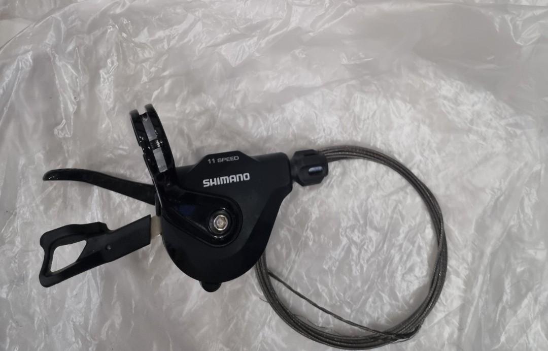 Shimano 105 R7000 RH Shifter, Sports Equipment, Bicycles & Parts, Parts
