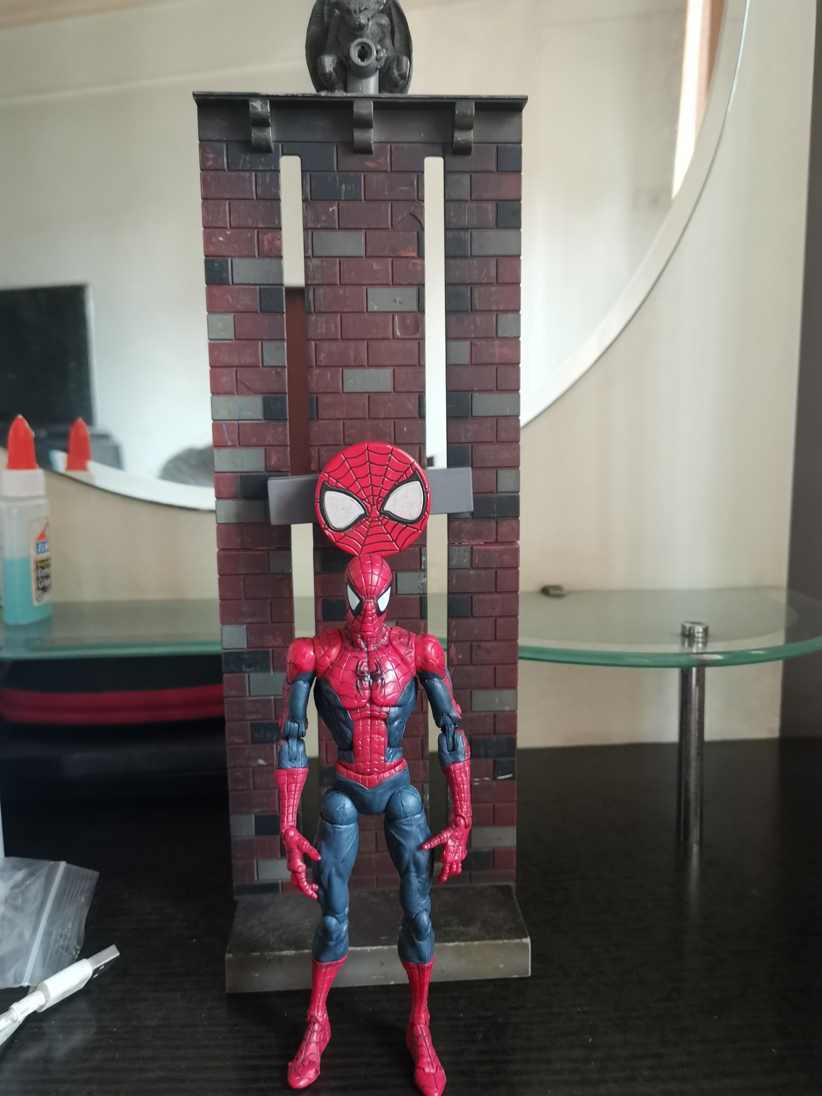 Spiderman Mcfarlane KO (Category: Figurines & Statues) located in Manila. Submitted by ronzky19 (Listing ID 1050670568, Image 1). Description: LAST PRICE , 6 inches Spiderman KO with original baseTight Joints No issue items at penafrancia st. Paco Manila..
