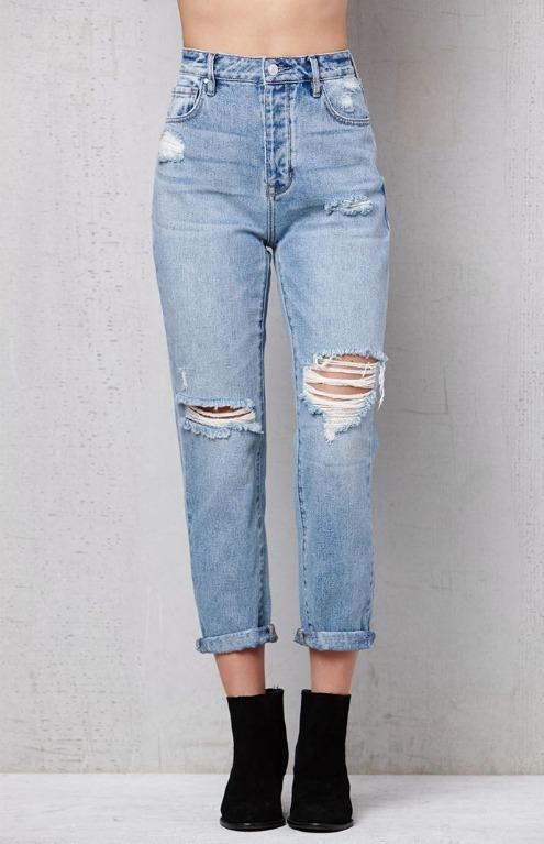 Straight Ripped Mom Jeans Women S Fashion Clothes Bottoms On Carousell