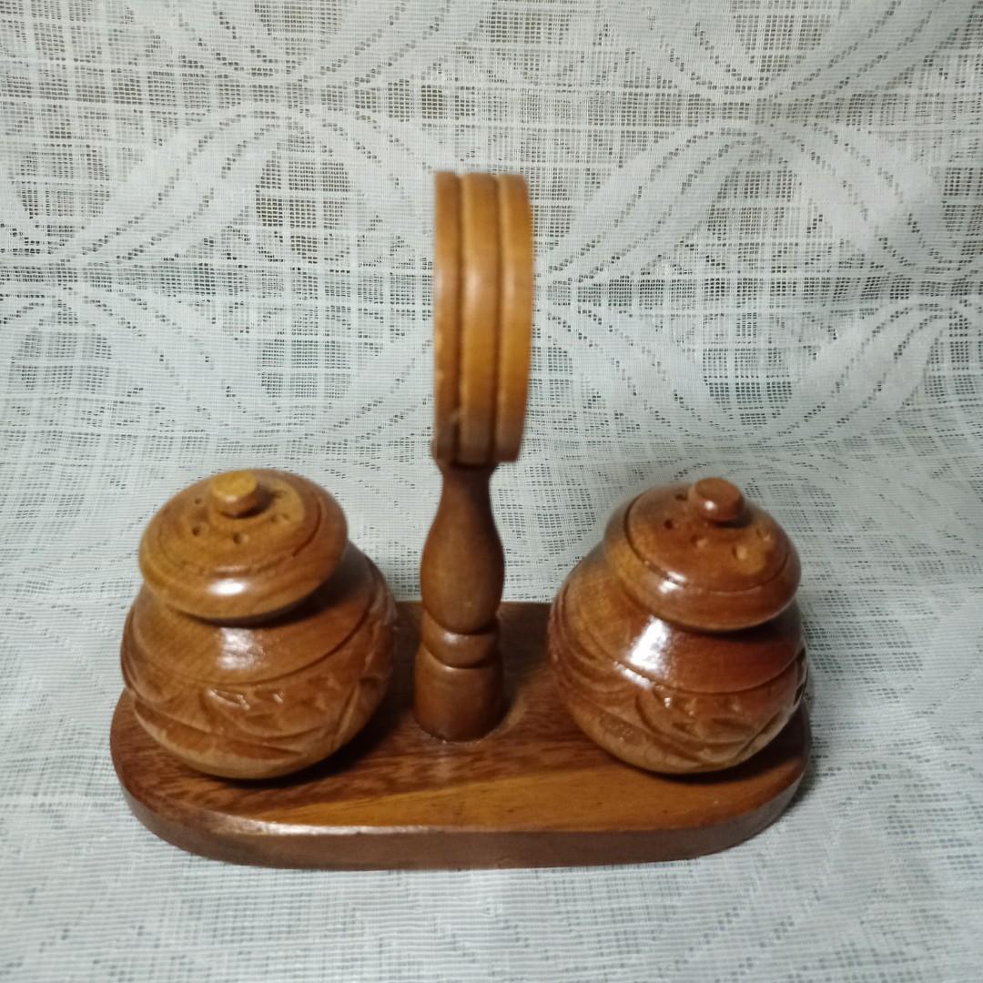 WOOD SALT & PEPPER SHAKER - 400 PHP (Category: Spice & Seasoning) located in Makati City. Submitted by nyxhemera26 (Listing ID 1069526665, Image 2). Description: WOOD SALT & PEPPER SHAKER - 400 PHP.