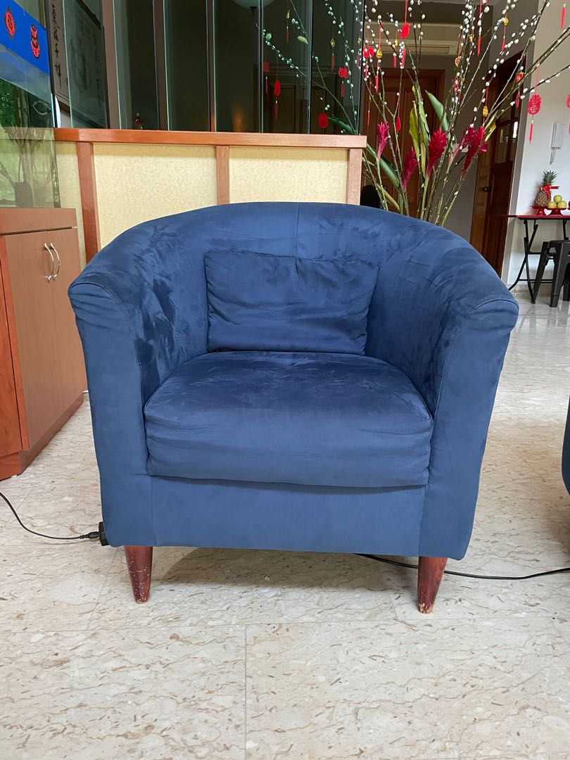 single seater sofa ( 1+ 1), Furniture & Home Living, Furniture, Sofas