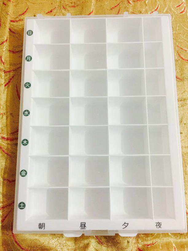 🔘 Plastic Organizer • 28 slots (Category: Storage Boxes & Baskets) located in Makati City. Submitted by jennyitems (Listing ID 1069724493, Image 1). Description: 🔘 Plastic Organizer ▫️ 28 Slots ▫️ Color White ▫️Size: W 17 x D 23.5 x H 2.5cm ▫️Can be used as any of the ff: •Medicine Container •Accessories Container • Earrings Container • Diamond Painting Beads Container • Tools/Screw Container • Or any of the like.