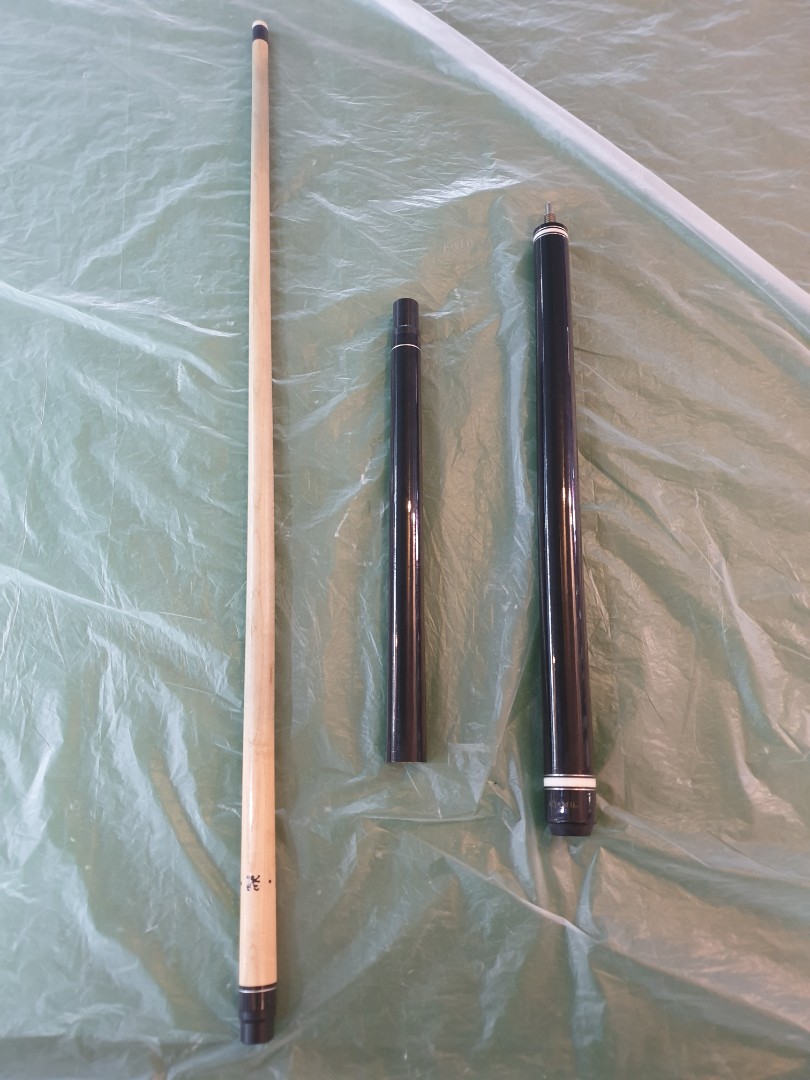 Adam BreakJump Cue, Sports Equipment, Sports & Games, Billiards