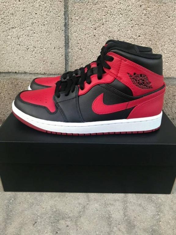 nike air jordan 1 mid banned