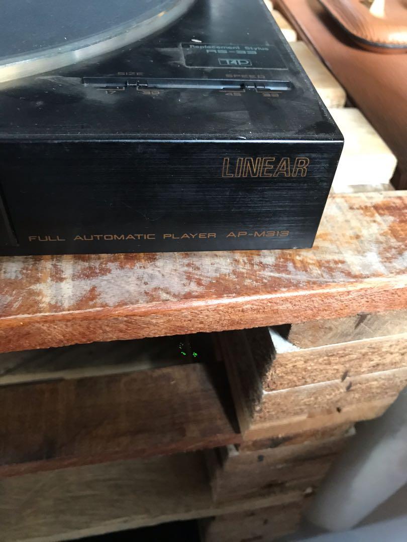 Akai Linear turntable (Category: Other Audio Equipment) located in Navotas City. Submitted by mph_thrift (Listing ID 1069770203, Image 2). Description: Akai Ap - M313 Full Automatic Player good condition made in japan 110v.