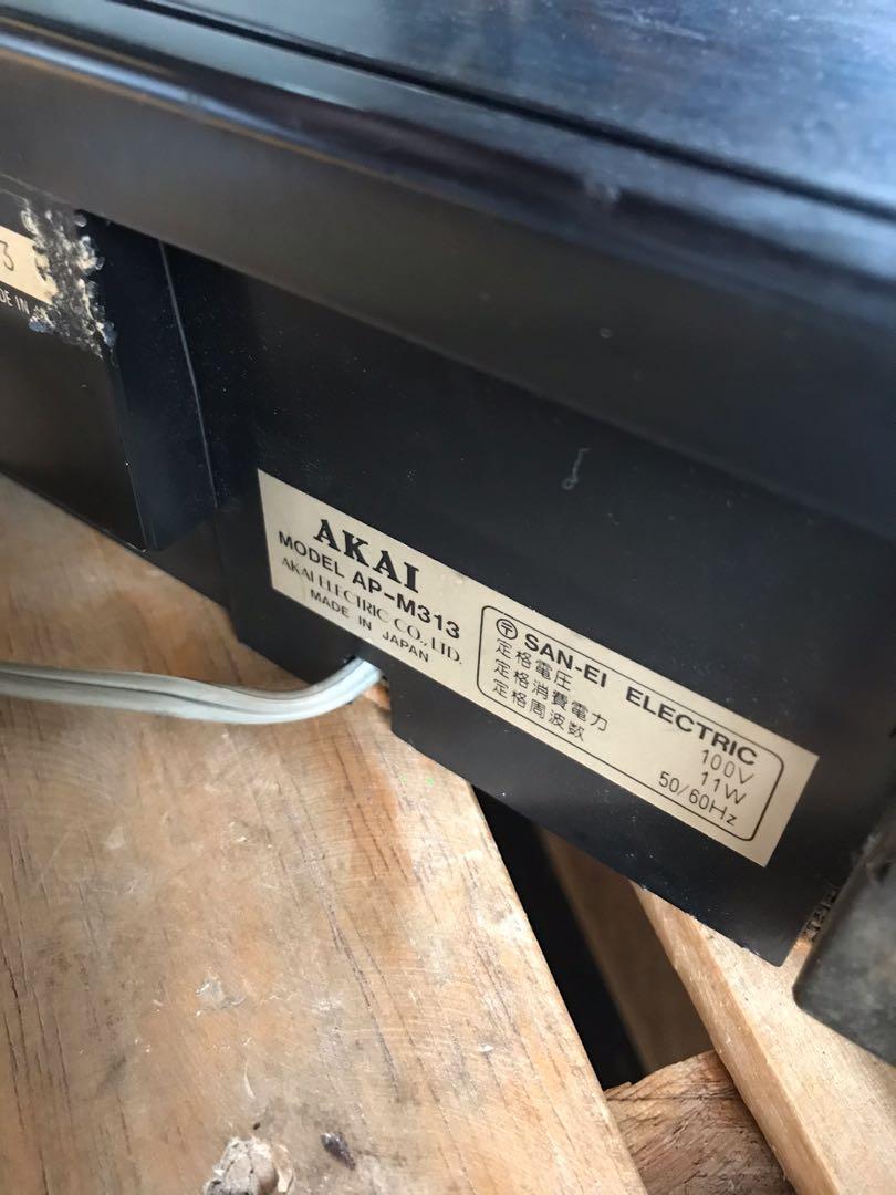 Akai Linear turntable (Category: Other Audio Equipment) located in Navotas City. Submitted by mph_thrift (Listing ID 1069770203, Image 1). Description: Akai Ap - M313 Full Automatic Player good condition made in japan 110v.