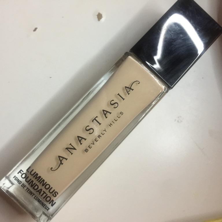 AUTHENTIC Anastasia Beverly Hills Luminous Foundation 100N (Category: Makeup) located in Cainta. Submitted by makeupjellyjilli (Listing ID 1069764070, Image 1). Description: 100% AUTHENTIC SHADE: 100N - - very fair skin with a neutral undertone 98% FULL What it is: A medium-coverage liquid foundation with a luminous, natural finish. Coverage: Medium Finish: Natural Formulation: Liquid Skin Type: Normal, Dry, Combination, and Oily Ingredient Callo