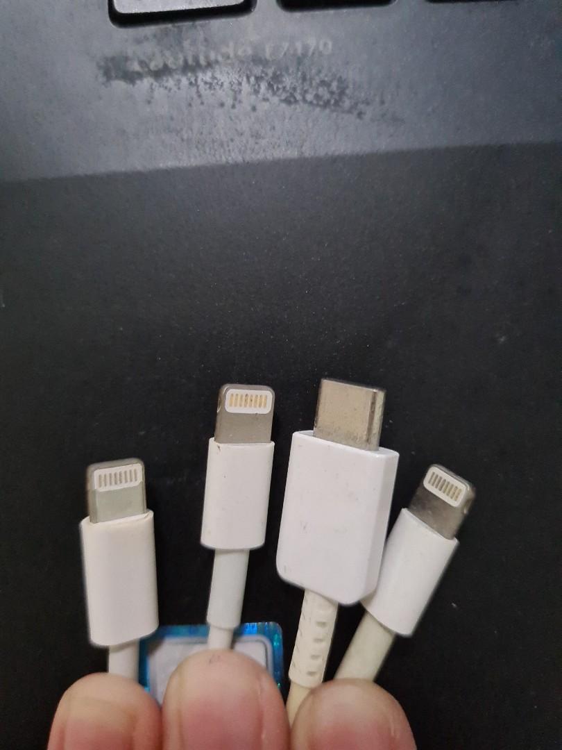Authentic iPhone/apple  chargers/plug406088951562260480